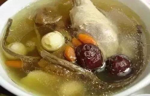 什么瓜适合炖鸡吃呢视频,揭秘最适合炖鸡的瓜类食材
