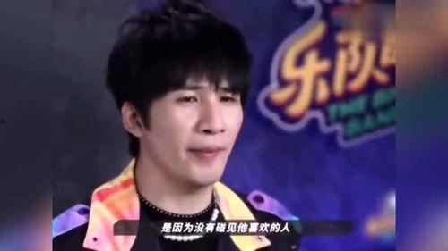 大张伟吃博肖瓜视频,趣味视频引网友热议