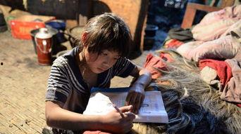 凉山女生拿刀吃瓜视频