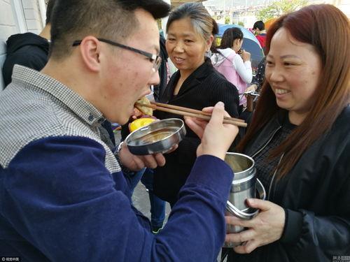 高考减压视频吃瓜