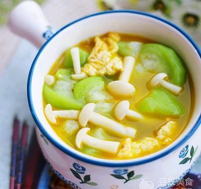 角瓜鸡蛋能做汤吃吗视频,角瓜鸡蛋汤制作教程