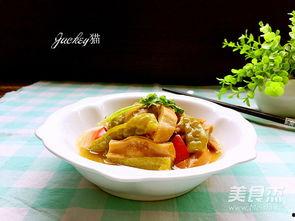 凉瓜怎么做女子吃的视频,女子必学的健康美食制作