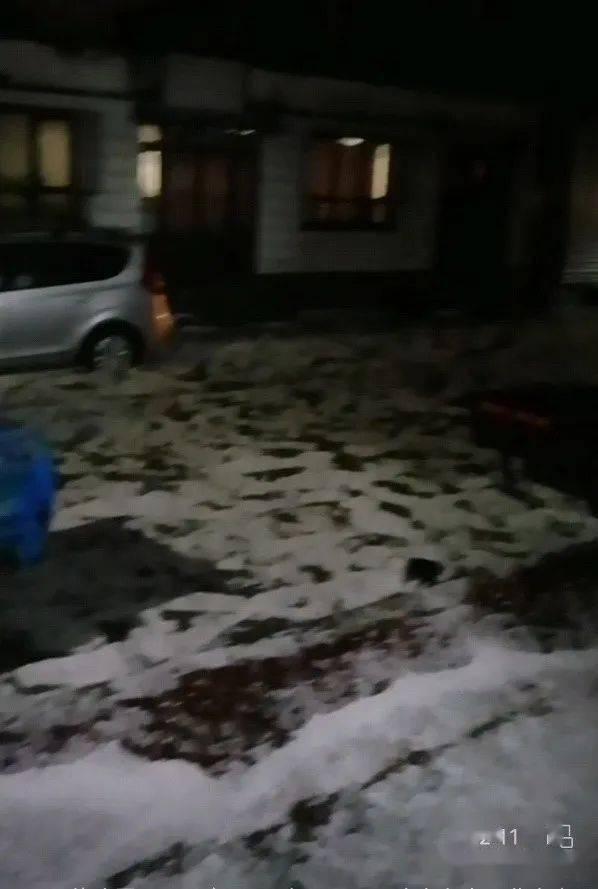 带你吃瓜散水成冰的视频,带你领略散水成冰的神奇瞬间