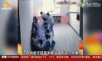 幼儿园吃瓜摆拍视频,萌态十足引网友热议