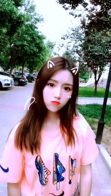 吃瓜美女爆笑视频下载,欢乐瞬间尽收眼底