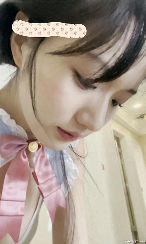 吃瓜女网红视频素材免费,揭秘网红吃瓜视频背后的秘密