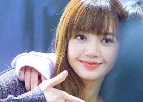 可爱的学员吃瓜视频,校园生活趣味横生，可爱瞬间引网友热议