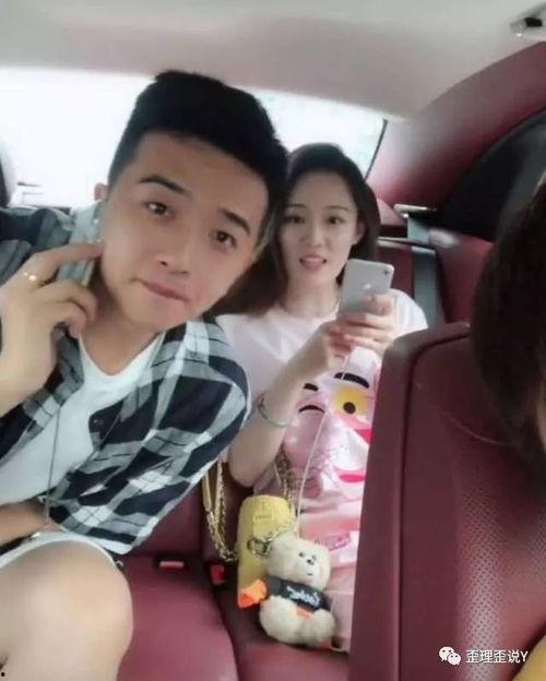 张悦抖音撞脸吃瓜视频,张悦与神秘网红同框，吃瓜群众热议