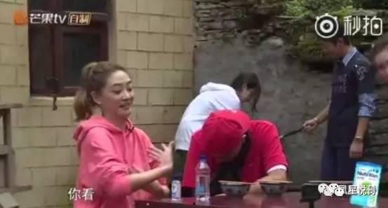 多人八卦吃瓜视频,从八卦视频看明星幕后故事