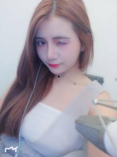 婷儿户外直播吃瓜视频,现场品尝新鲜瓜果，美味瞬间引网友热议