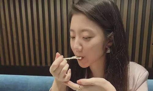 吃瓜富婆视频大全,视频大全中的奢华生活全景