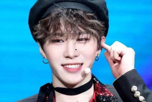 范丞丞吃瓜破坏道具视频