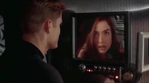 带你吃瓜沙雕女生视频,带你领略沙雕女生的“吃瓜”狂欢现场