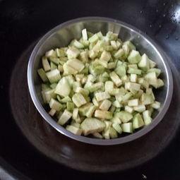 茄瓜蒸着吃的做法视频大全,视频大全教你轻松蒸出美味佳肴