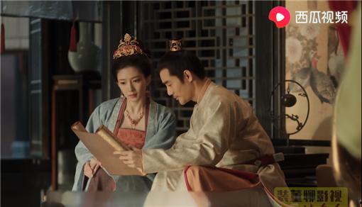 封神陈姓美男吃瓜视频,揭秘神秘吃瓜事件背后的真相